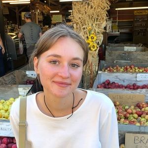 Meet your Posher, Ada